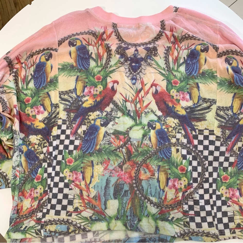 Paradise Hotel Lightweight Sweater - Picture 8 of 14